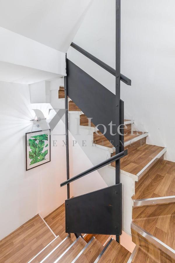 Ayz Sierra De Meira - Auto Check-In Property (Adults Only) Мадрид Екстериор снимка