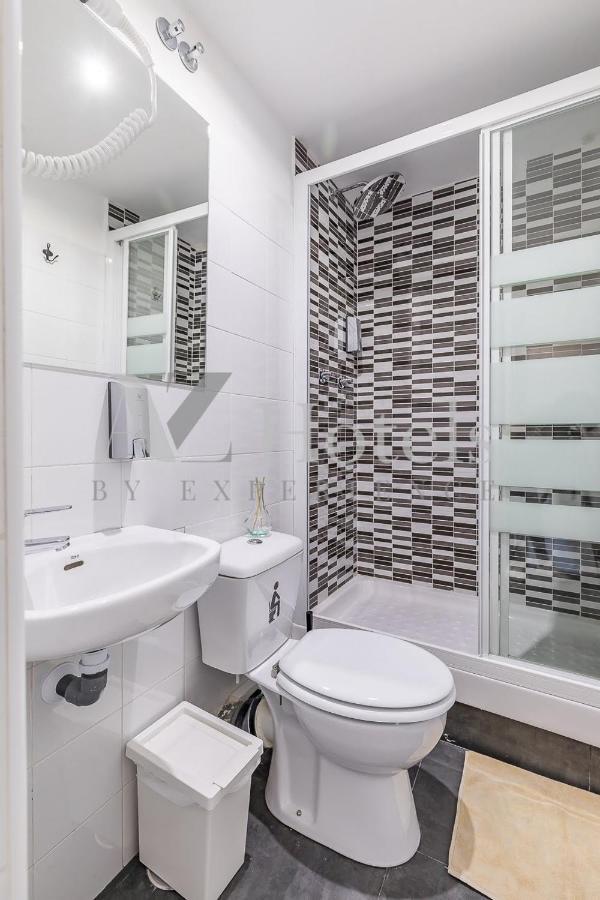 Ayz Sierra De Meira - Auto Check-In Property (Adults Only) Мадрид Екстериор снимка